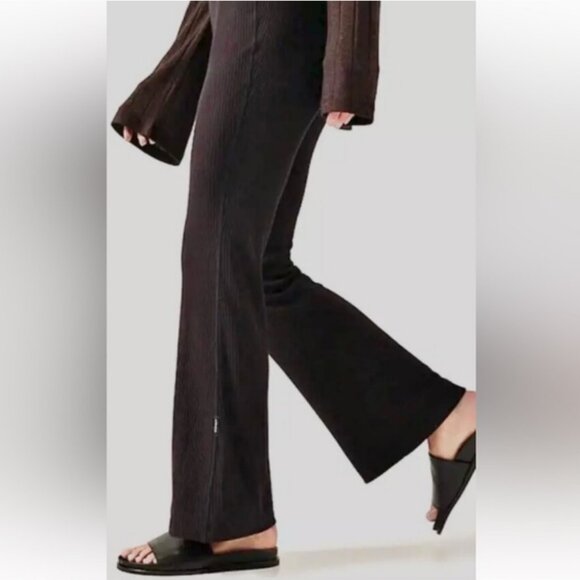 Athleta Harmony Pose Pant Mahogany Heather Size: (XS Petite) NWT! - Picture 1 of 14